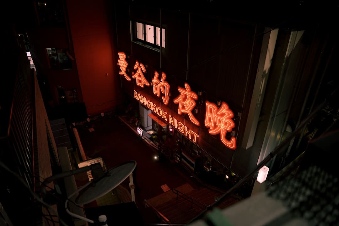 周二抢手中概股大都跌落 抱负轿车跌6.14% 小马智行跌8.52%